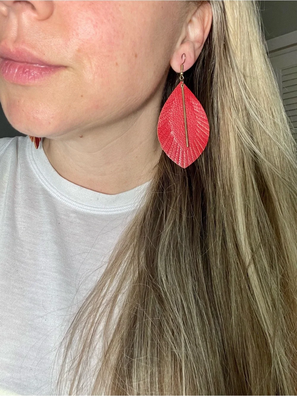 Boho Chic Vegan Leather Feather Leaf Drop Earrings with Gold Accent